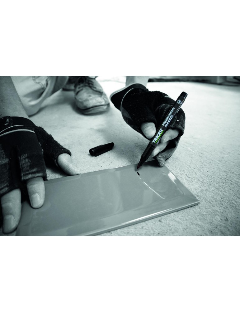 Zestaw 4szt. markerów 2 czarne, niebieski i czerwony TRACER APMK1